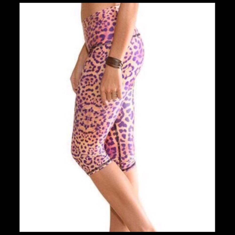 Teeki capri leggings